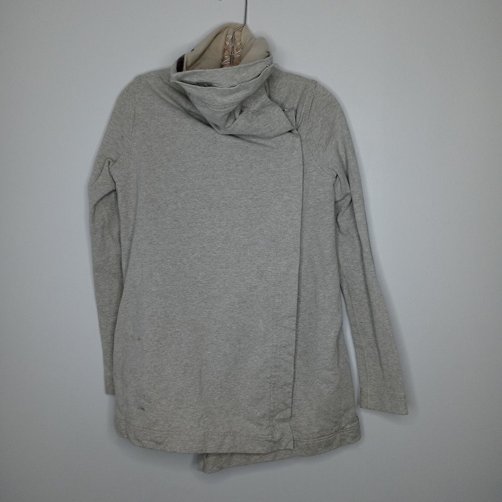 lululemon gray cocoon neck jacket size 4